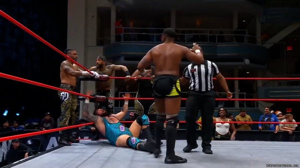 Click to view full size image
==============
wowroh20250103_00_02_35_15_Still442.jpg wowroh20250103_00_02_35_15_Still442.jpg