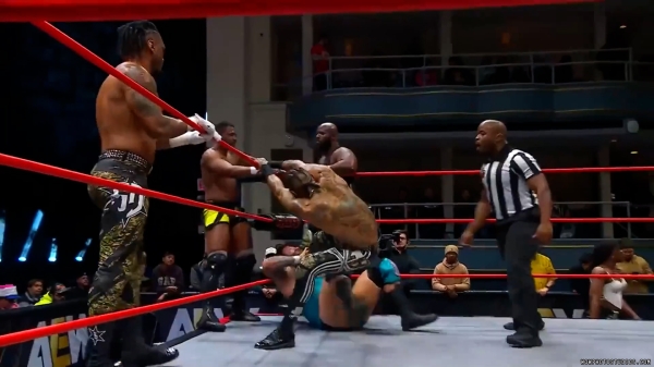 Click to view full size image
==============
wowroh20250103_00_02_35_25_Still443.jpg wowroh20250103_00_02_35_25_Still443.jpg