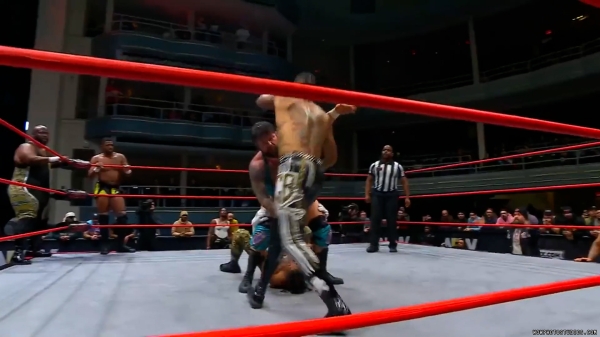 Click to view full size image
==============
wowroh20250103_00_02_39_05_Still448.jpg wowroh20250103_00_02_39_05_Still448.jpg