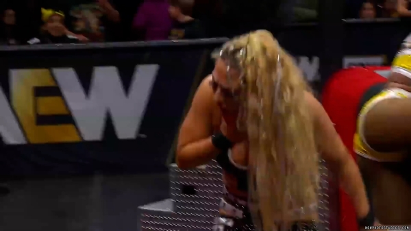 Click to view full size image
==============
wowroh20250116_00_02_15_20_Still095.jpg wowroh20250116_00_02_15_20_Still095.jpg