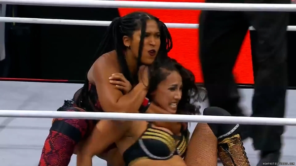 Click to view full size image
==============
wowroh20250123_00_01_06_20_Still086.jpg wowroh20250123_00_01_06_20_Still086.jpg