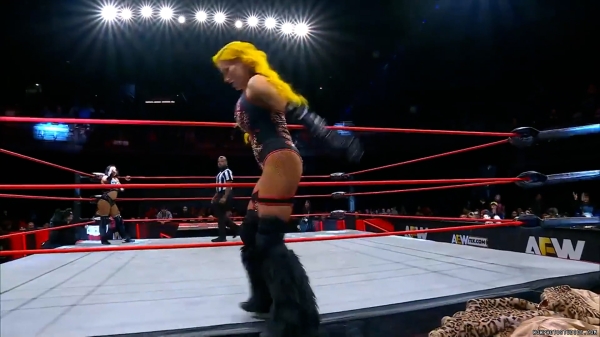 Click to view full size image
==============
wowroh20250123_00_03_34_05_Still177.jpg wowroh20250123_00_03_34_05_Still177.jpg