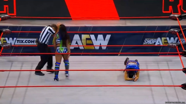 Click to view full size image
==============
wowroh20250206_00_01_45_00_Still081.jpg wowroh20250206_00_01_45_00_Still081.jpg