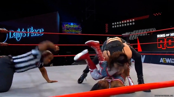 Click to view full size image
==============
wowroh20250206_00_03_01_25_Still261.jpg wowroh20250206_00_03_01_25_Still261.jpg