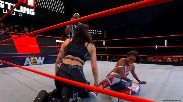 Click to view full size image
==============
wowroh20250206_00_03_06_00_Still286.jpg wowroh20250206_00_03_06_00_Still286.jpg