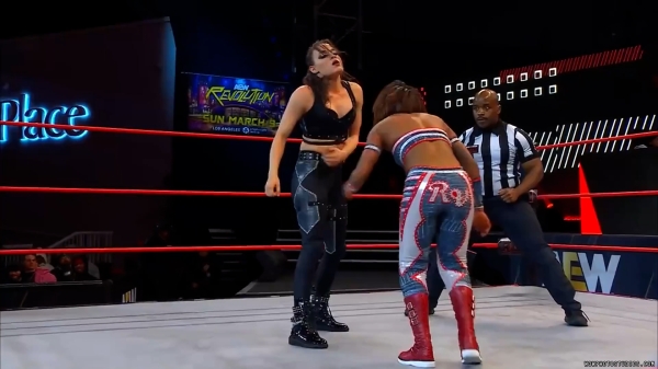 Click to view full size image
==============
wowroh20250206_00_03_09_10_Still306.jpg wowroh20250206_00_03_09_10_Still306.jpg