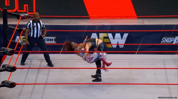 Click to view full size image
==============
wowroh20250206_00_03_11_15_Still319.jpg wowroh20250206_00_03_11_15_Still319.jpg