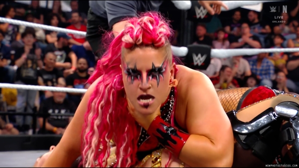 Click to view full size image
==============
wownxt20250211_00_03_46_20_Still560.jpg wownxt20250211_00_03_46_20_Still560.jpg