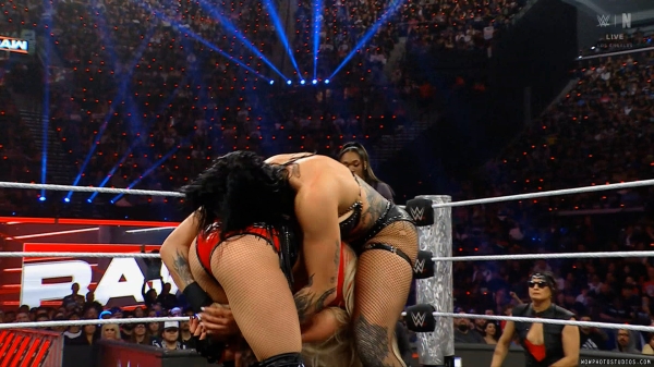 Click to view full size image
==============
wowraw20250106_00_05_17_10_Still369.jpg wowraw20250106_00_05_17_10_Still369.jpg