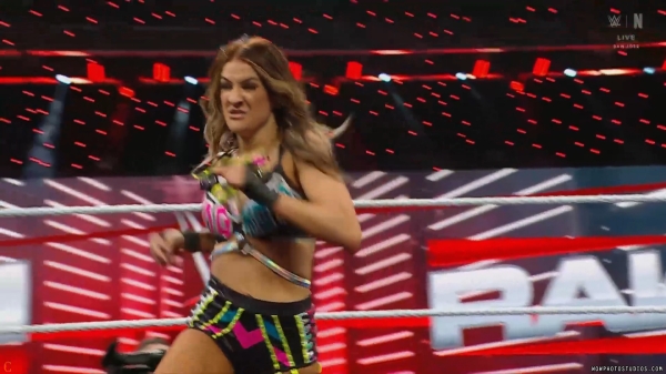 Click to view full size image
==============
wowraw20250113_00_04_17_15_Still282.jpg wowraw20250113_00_04_17_15_Still282.jpg