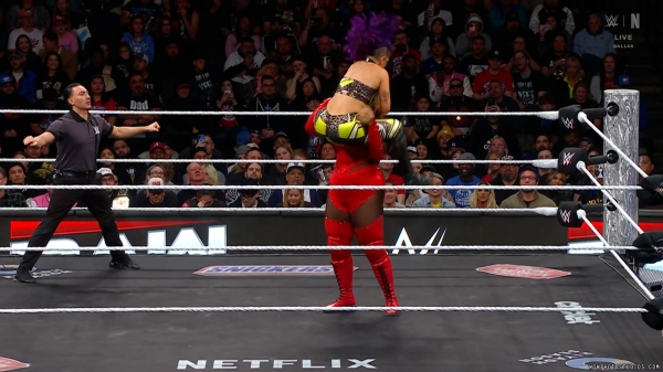 Click to view full size image
==============
wowraw20250120_00_03_33_10_Still219.jpg wowraw20250120_00_03_33_10_Still219.jpg