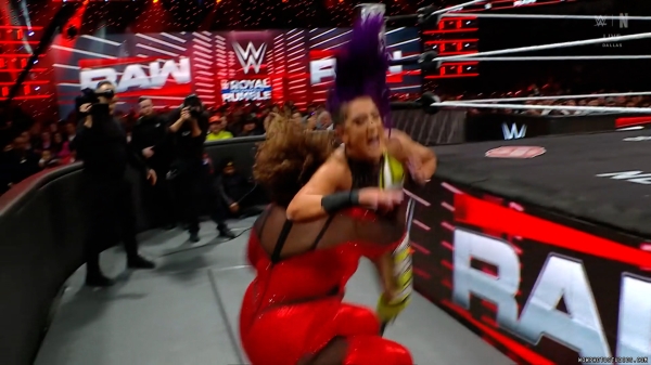 Click to view full size image
==============
wowraw20250120_00_03_40_05_Still260.jpg wowraw20250120_00_03_40_05_Still260.jpg