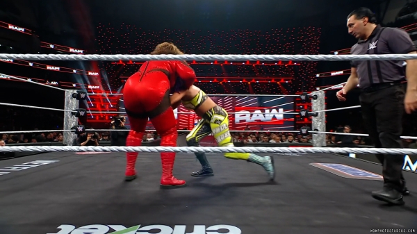 Click to view full size image
==============
wowraw20250120_00_03_45_00_Still287.jpg wowraw20250120_00_03_45_00_Still287.jpg