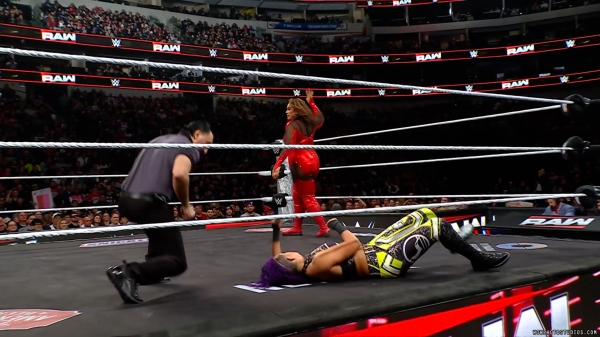 Click to view full size image
==============
wowraw20250120_00_03_46_05_Still294.jpg wowraw20250120_00_03_46_05_Still294.jpg