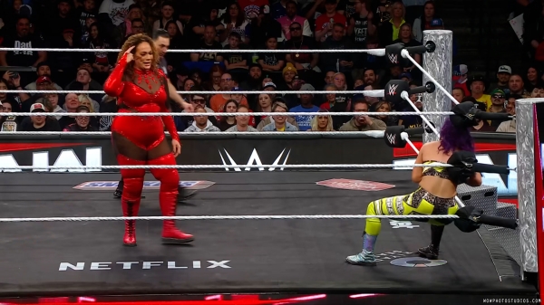 Click to view full size image
==============
wowraw20250120_00_03_50_15_Still320.jpg wowraw20250120_00_03_50_15_Still320.jpg