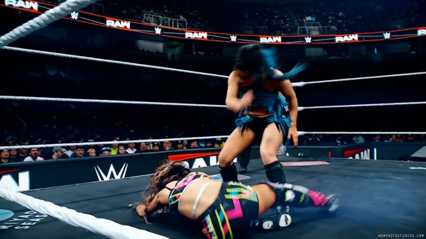 Click to view full size image
==============
wowraw20250120_00_04_35_25_Still560.jpg wowraw20250120_00_04_35_25_Still560.jpg