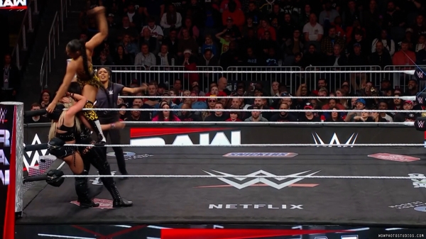 Click to view full size image
==============
wowraw20250127_00_05_10_15_Still461.jpg wowraw20250127_00_05_10_15_Still461.jpg