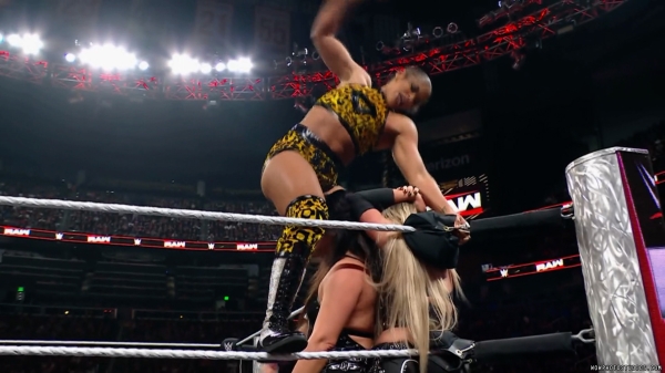 Click to view full size image
==============
wowraw20250127_00_05_10_25_Still463.jpg wowraw20250127_00_05_10_25_Still463.jpg