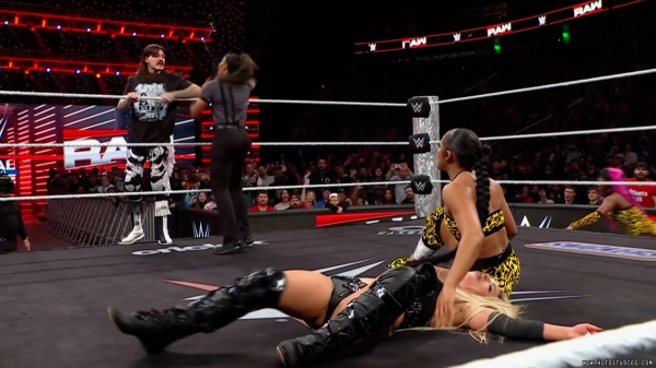 Click to view full size image
==============
wowraw20250127_00_05_19_20_Still516.jpg wowraw20250127_00_05_19_20_Still516.jpg