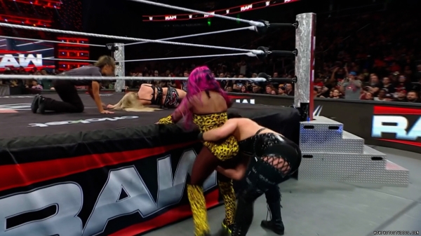 Click to view full size image
==============
wowraw20250127_00_05_21_10_Still526.jpg wowraw20250127_00_05_21_10_Still526.jpg