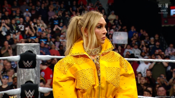 Click to view full size image
==============
wowraw20250203_00_03_07_05_Still236.jpg wowraw20250203_00_03_07_05_Still236.jpg