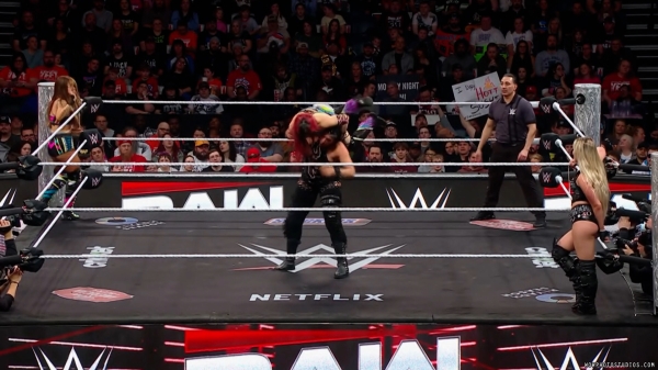 Click to view full size image
==============
wowraw20250210_00_01_25_00_Still214.jpg wowraw20250210_00_01_25_00_Still214.jpg