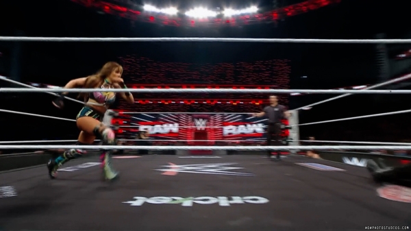 Click to view full size image
==============
wowraw20250210_00_01_27_20_Still230.jpg wowraw20250210_00_01_27_20_Still230.jpg