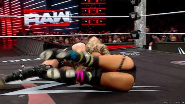 Click to view full size image
==============
wowraw20250210_00_01_36_15_Still282.jpg wowraw20250210_00_01_36_15_Still282.jpg