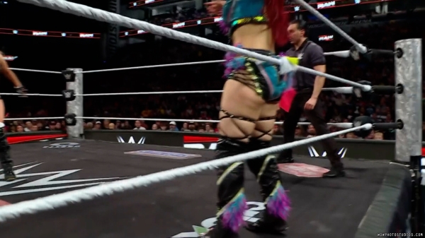 Click to view full size image
==============
wowraw20250210_00_01_42_05_Still316.jpg wowraw20250210_00_01_42_05_Still316.jpg