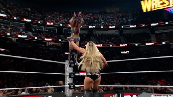 Click to view full size image
==============
wowraw20250210_00_01_43_25_Still326.jpg wowraw20250210_00_01_43_25_Still326.jpg