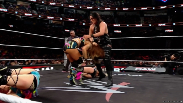 Click to view full size image
==============
wowraw20250210_00_01_56_25_Still404.jpg wowraw20250210_00_01_56_25_Still404.jpg