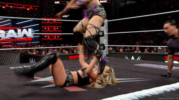 Click to view full size image
==============
wowraw20250210_00_01_59_10_Still419.jpg wowraw20250210_00_01_59_10_Still419.jpg