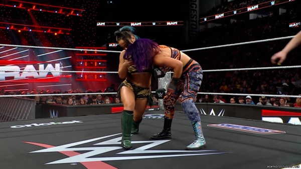 Click to view full size image
==============
wowraw20250210_00_02_38_25_Still522.jpg wowraw20250210_00_02_38_25_Still522.jpg