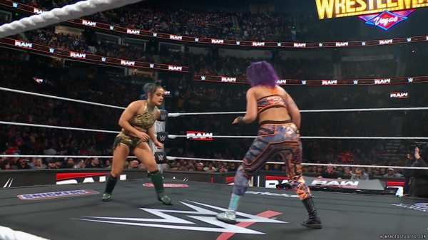 Click to view full size image
==============
wowraw20250210_00_02_39_15_Still526.jpg wowraw20250210_00_02_39_15_Still526.jpg