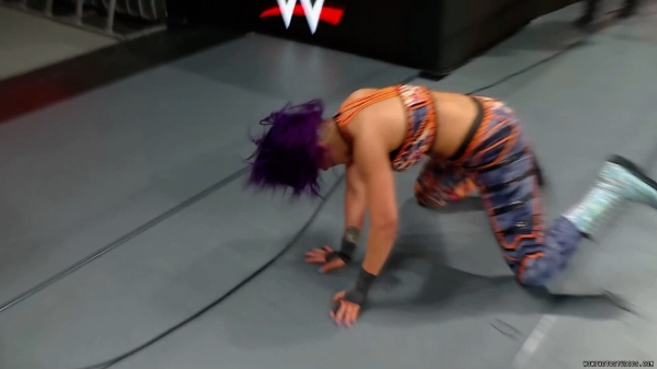 Click to view full size image
==============
wowraw20250210_00_02_47_20_Still575.jpg wowraw20250210_00_02_47_20_Still575.jpg