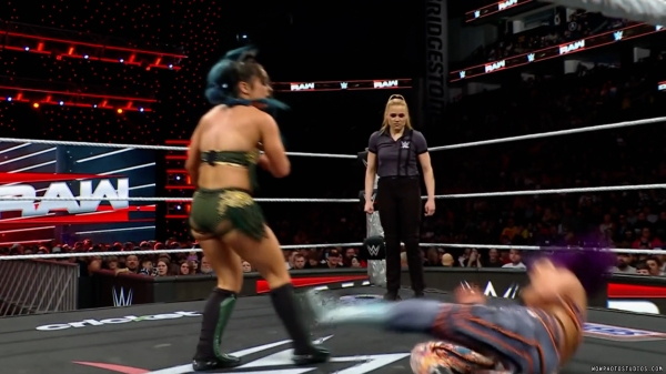 Click to view full size image
==============
wowraw20250210_00_02_50_05_Still589.jpg wowraw20250210_00_02_50_05_Still589.jpg