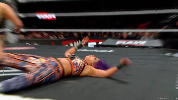 Click to view full size image
==============
wowraw20250210_00_03_00_15_Still650.jpg wowraw20250210_00_03_00_15_Still650.jpg