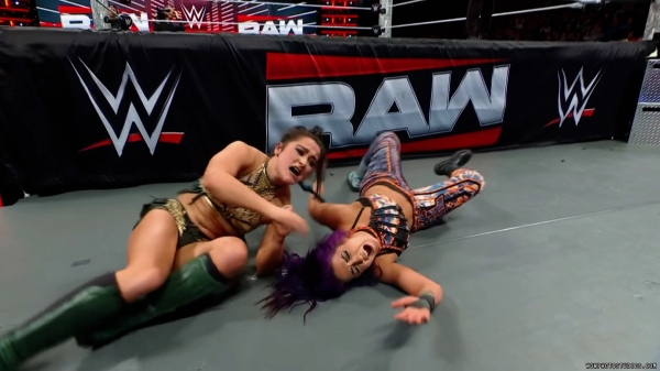 Click to view full size image
==============
wowraw20250210_00_03_10_15_Still710.jpg wowraw20250210_00_03_10_15_Still710.jpg