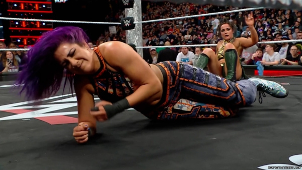 Click to view full size image
==============
wowraw20250210_00_03_18_20_Still759.jpg wowraw20250210_00_03_18_20_Still759.jpg