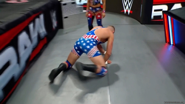 Click to view full size image
==============
wowraw20250210_00_05_24_05_Still936.jpg wowraw20250210_00_05_24_05_Still936.jpg