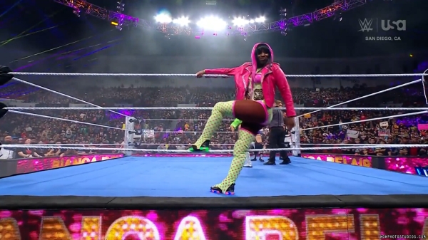 Click to view full size image
==============
wowsd20250117_00_01_04_00_Still077.jpg wowsd20250117_00_01_04_00_Still077.jpg