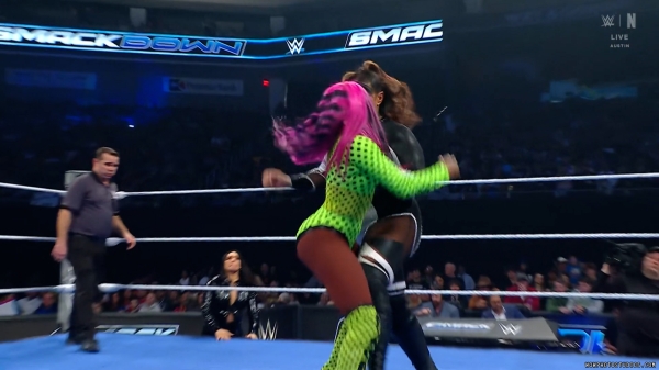 Click to view full size image
==============
wowsd20250124_00_03_31_05_Still472.jpg wowsd20250124_00_03_31_05_Still472.jpg