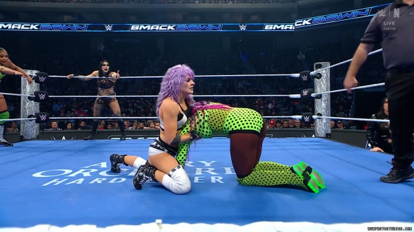 Click to view full size image
==============
wowsd20250124_00_03_36_00_Still501.jpg wowsd20250124_00_03_36_00_Still501.jpg