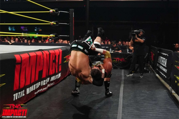 Click to view full size image
==============
TNAiMPACT2606_MattCardona_vs_MikeSantana-WM-16.jpg TNAiMPACT2606_MattCardona_vs_MikeSantana-WM-16.jpg