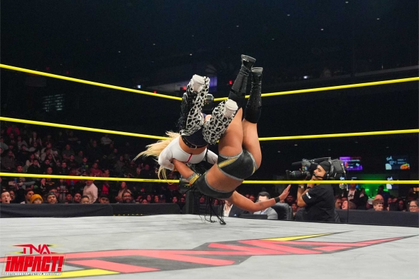 Click to view full size image
==============
TNAiMPACT2507_KingBees_vs_AshByElegance_HeatherByElegance-WM-33.jpg TNAiMPACT2507_KingBees_vs_AshByElegance_HeatherByElegance-WM-33.jpg