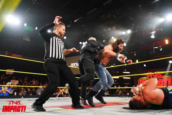 TNAiMPACT2510_Elijah_vs_BrianMyers_w-_AlishaEdwards_TheSystem_JoeHendry-WM-31.jpg