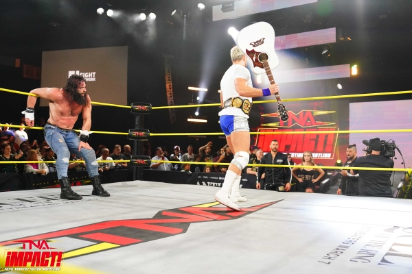 TNAiMPACT2510_Elijah_vs_BrianMyers_w-_AlishaEdwards_TheSystem_JoeHendry-WM-35.jpg
