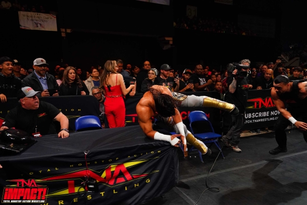 TNAiMPACT2512_MustafaAli_vs_MikeSantana-WM-11.jpg