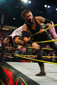 TNAiMPACT2515_AjFrancis_w-_KCNavarro_vs_ManceWarner_w-_StephDeLander_vs_SamiCallihan-WM-29.jpg