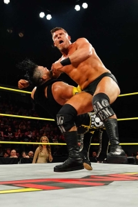 TNAiMPACT2515_EddieEdwards_w-_AlishaEdwards_vs_SteveMaclin_TheNothernArmory-WM-23.jpg